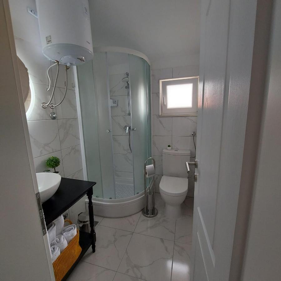 Apartmani Neva, Pridraga Kültér fotó