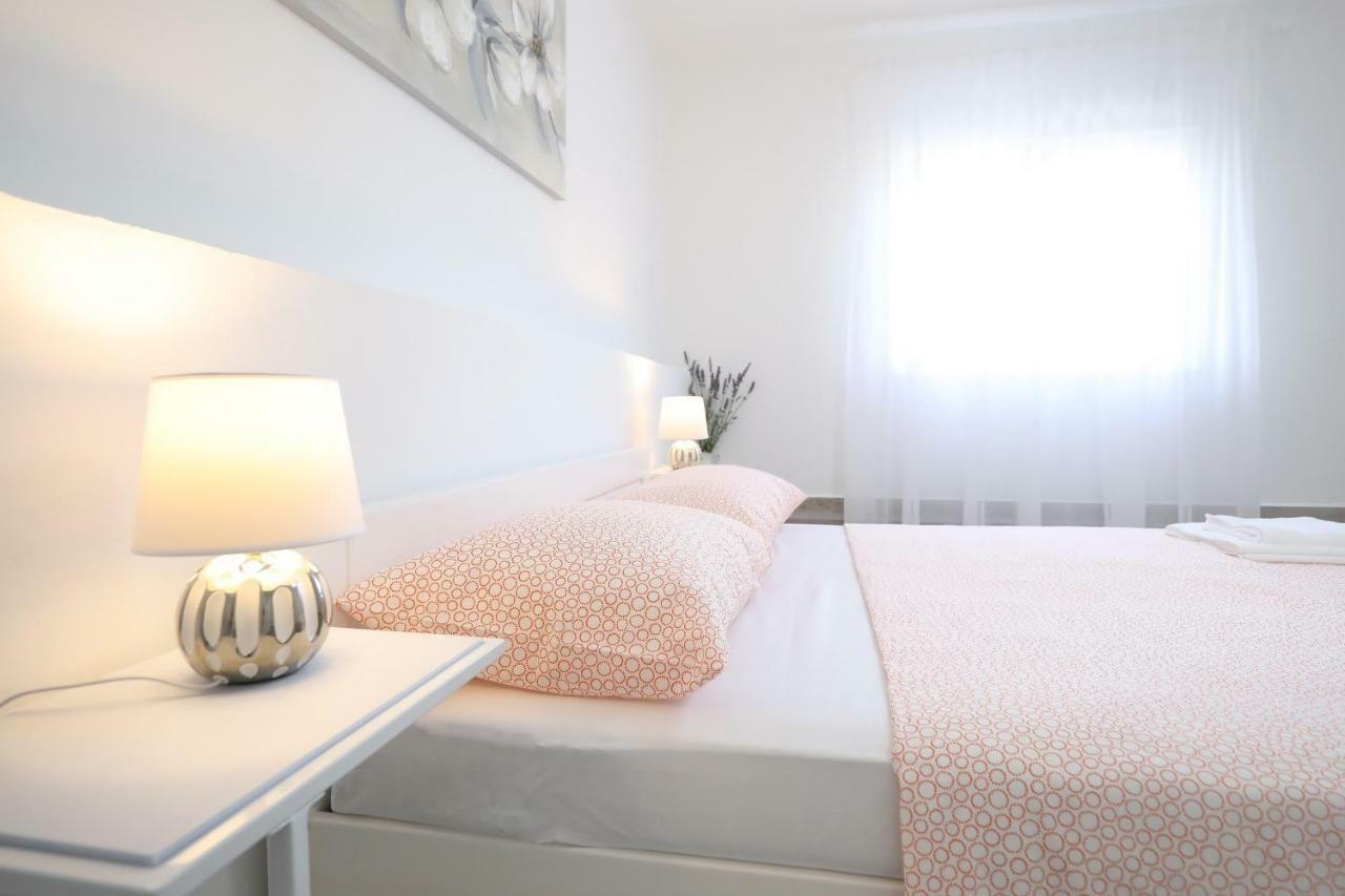 Apartmani Neva, Pridraga Kültér fotó