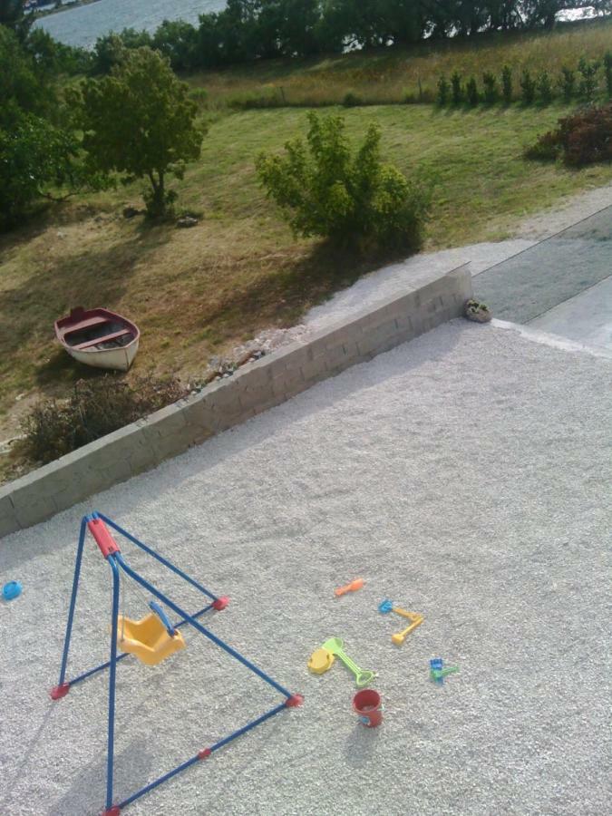 Apartmani Neva, Pridraga Kültér fotó