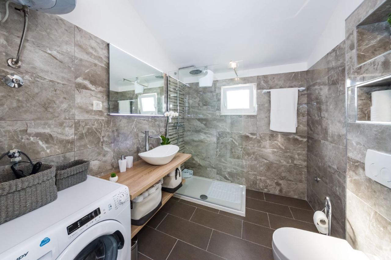 Apartmani Neva, Pridraga Kültér fotó